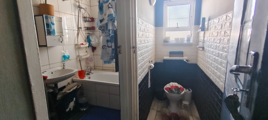 4 Bedroom Property for Sale in Strandfontein Western Cape